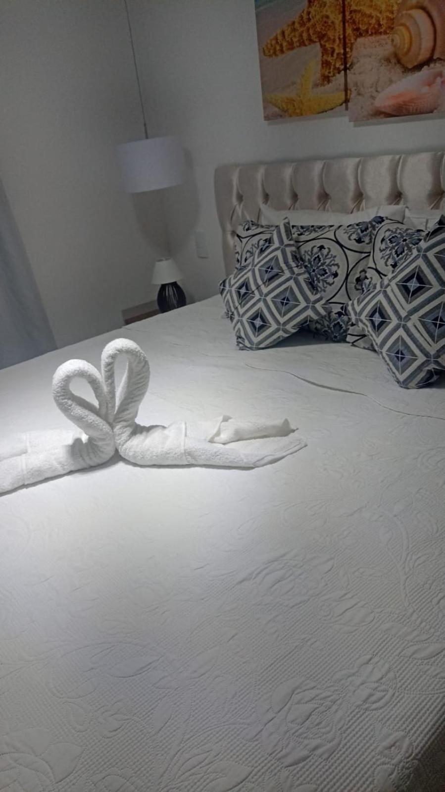 Apartamento Frente Ao Mar Em Resort Pe Na Areia Arraial do Cabo Esterno foto